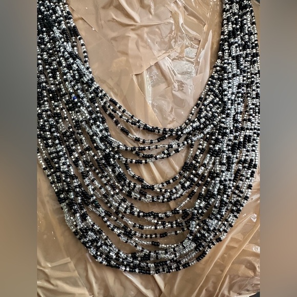 Seed Bead ‘non metal’ Costume Necklace Statement Jewelry Black and White 5385 B - Picture 2 of 10